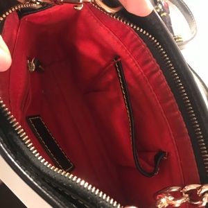 Rooney and Bourke cross shoulder